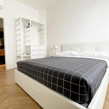 Penelope's Milan